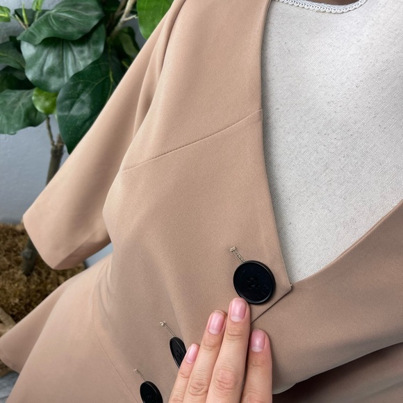 QUAINT by Durlana Quantas Camel Tan Button Blazer Coat Annabel Dress - Picture 2 of 9